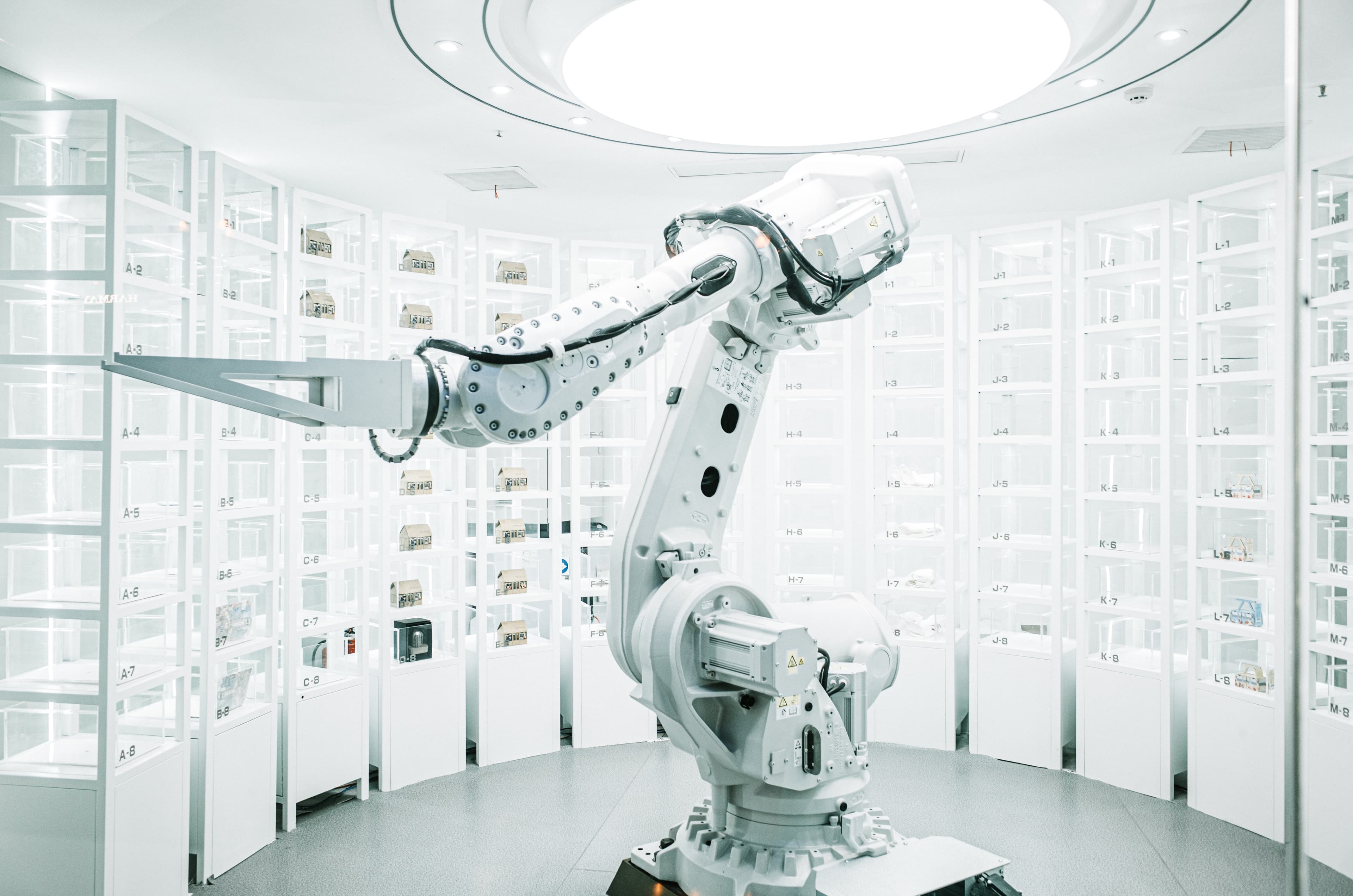 24 Early Stage VC Firms Actively Investing in AI Startups